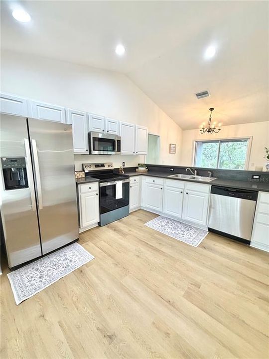 En Venta: $219,900 (3 camas, 2 baños, 1543 Pies cuadrados)