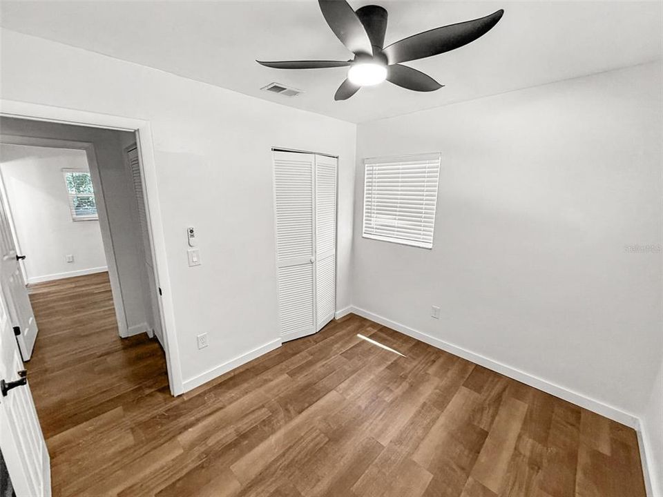 En Venta: $214,888 (4 camas, 2 baños, 1262 Pies cuadrados)