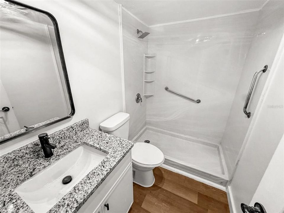 En Venta: $214,888 (4 camas, 2 baños, 1262 Pies cuadrados)
