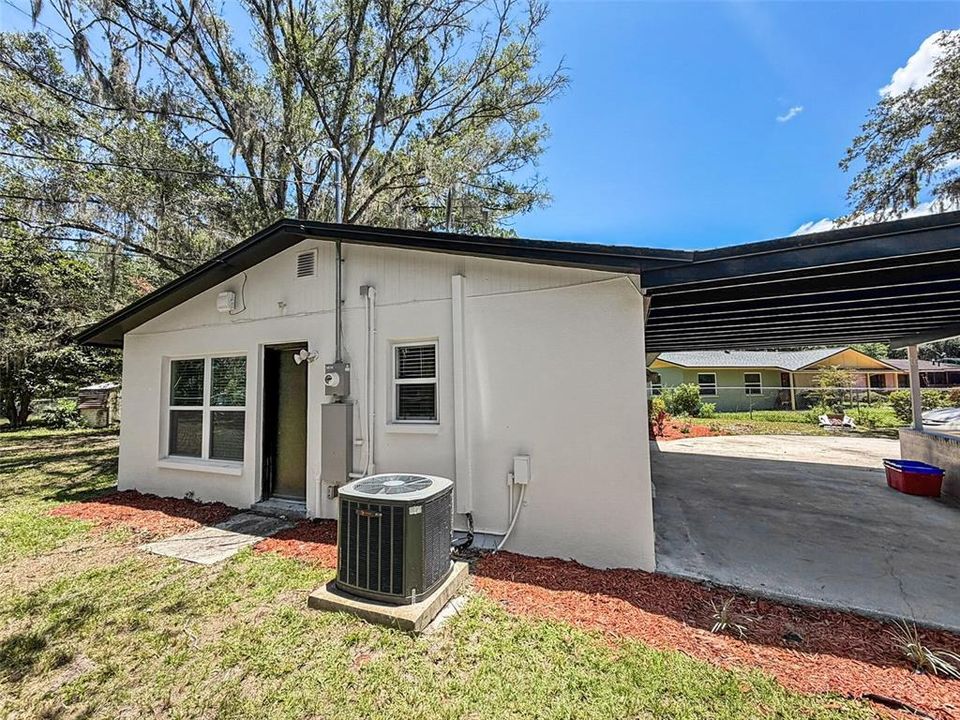 En Venta: $214,888 (4 camas, 2 baños, 1262 Pies cuadrados)