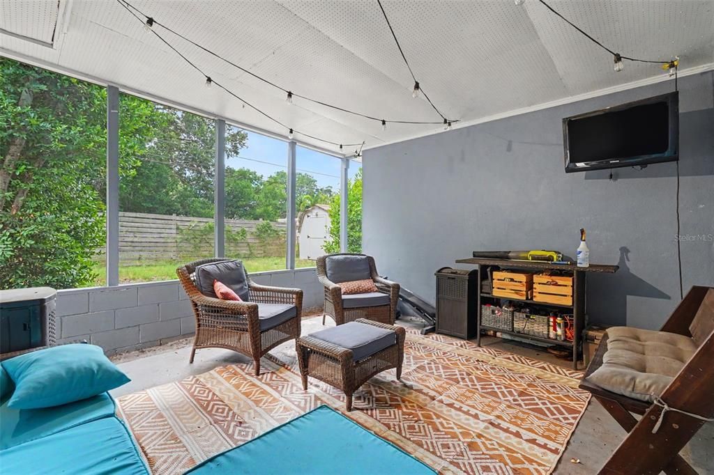 For Sale: $374,900 (3 beds, 2 baths, 1322 Square Feet)