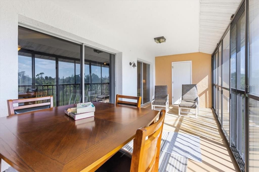For Sale: $125,000 (2 beds, 2 baths, 1092 Square Feet)