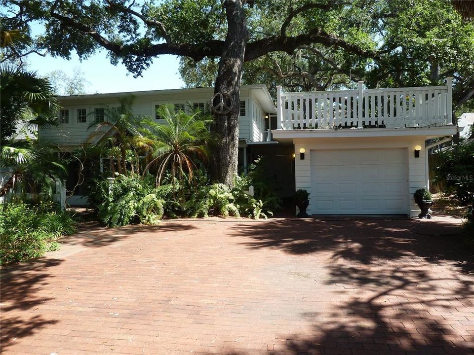 En Venta: $900,000 (3 camas, 2 baños, 2160 Pies cuadrados)