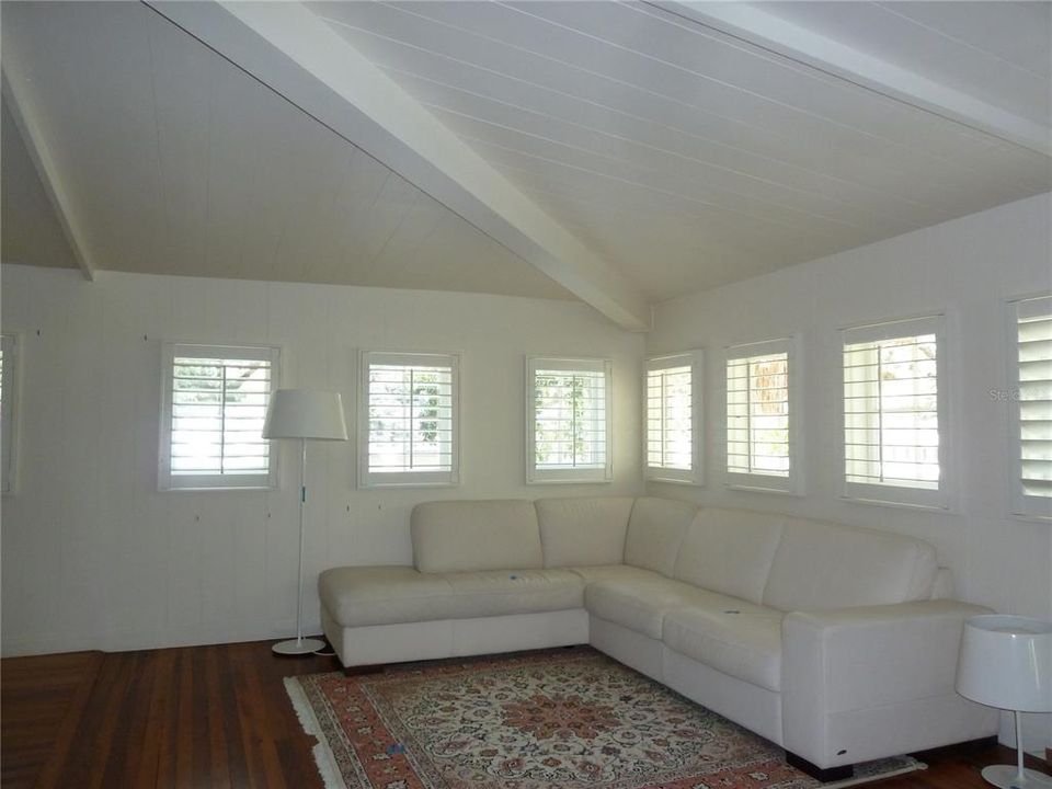 En Venta: $900,000 (3 camas, 2 baños, 2160 Pies cuadrados)