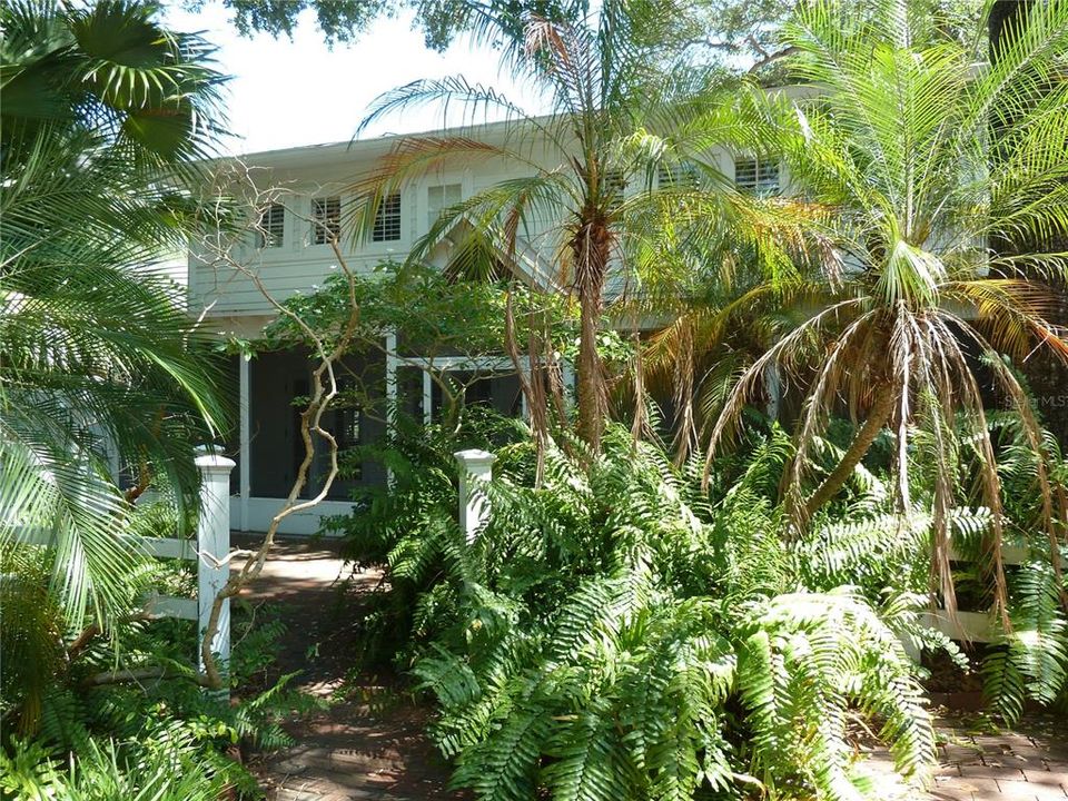 En Venta: $900,000 (3 camas, 2 baños, 2160 Pies cuadrados)