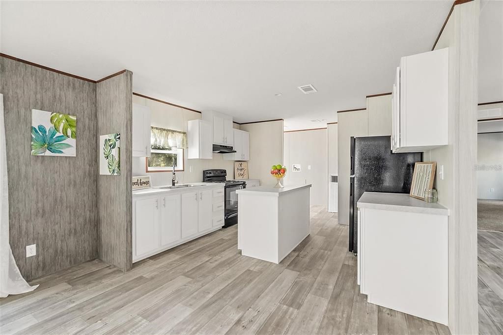 En Venta: $289,900 (4 camas, 2 baños, 1800 Pies cuadrados)