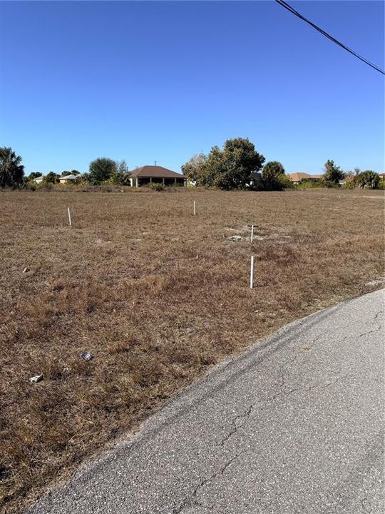 En Venta: $62,900 (0.30 acres)