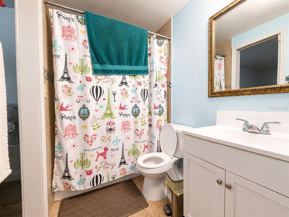 For Sale: $369,900 (4 beds, 3 baths, 1600 Square Feet)