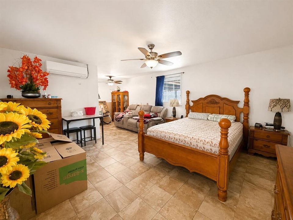 For Sale: $369,900 (4 beds, 3 baths, 1600 Square Feet)