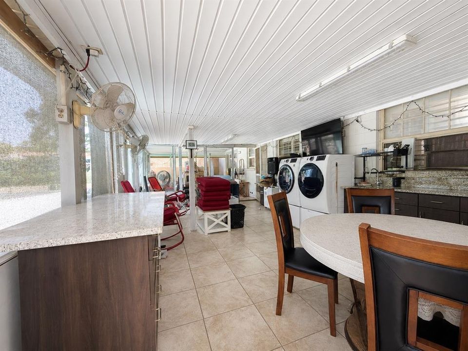 For Sale: $369,900 (4 beds, 3 baths, 1600 Square Feet)
