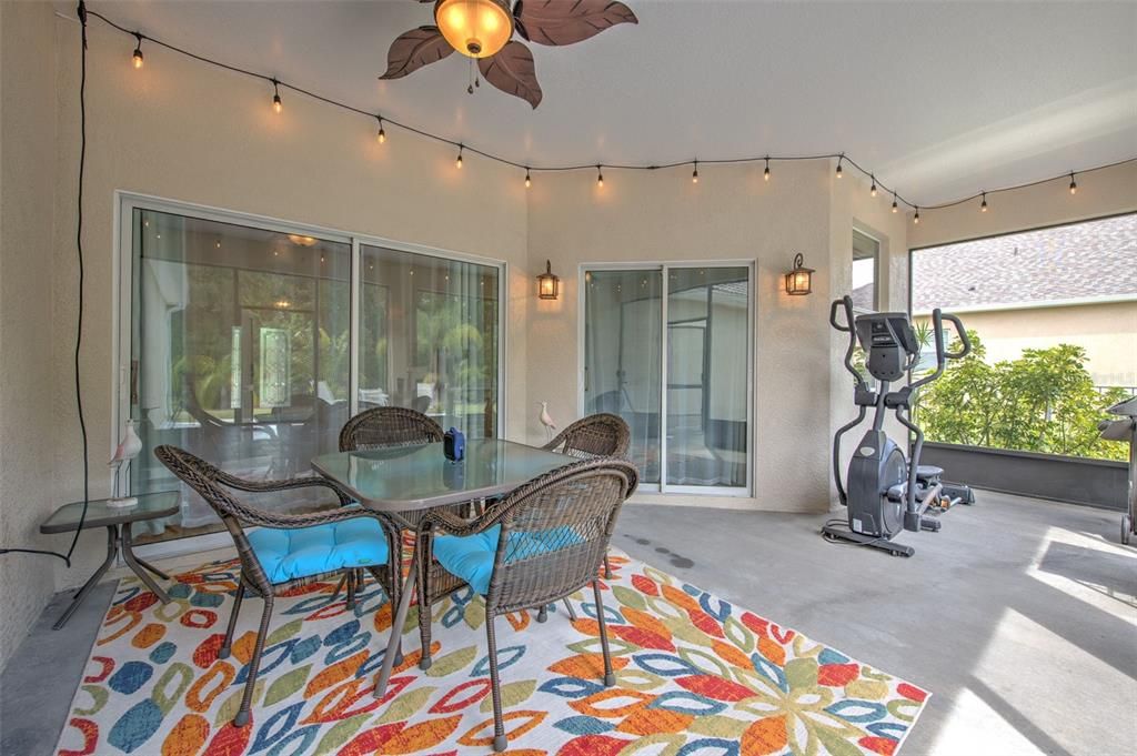 En Venta: $490,000 (4 camas, 2 baños, 2213 Pies cuadrados)