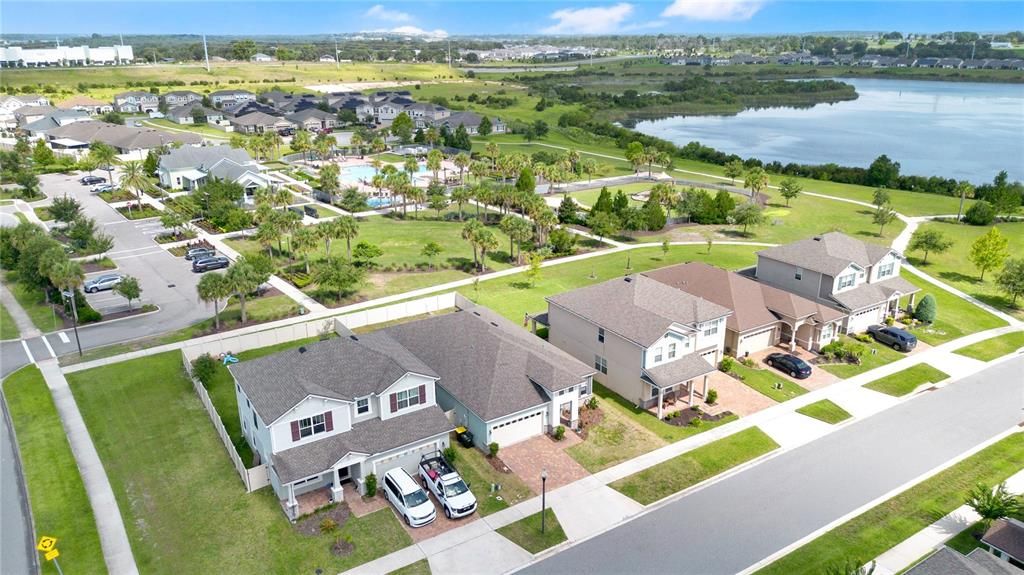 На продажу: $499,995 (4 спален, 2 ванн, 2007 Квадратных фут)