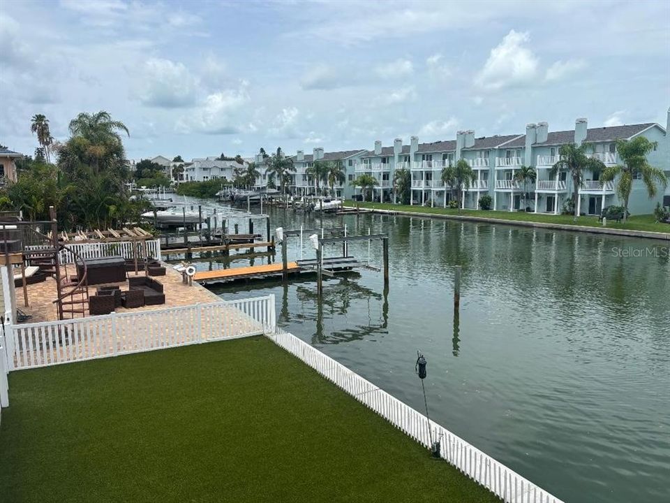For Sale: $1,899,900 (2 beds, 2 baths, 1935 Square Feet)