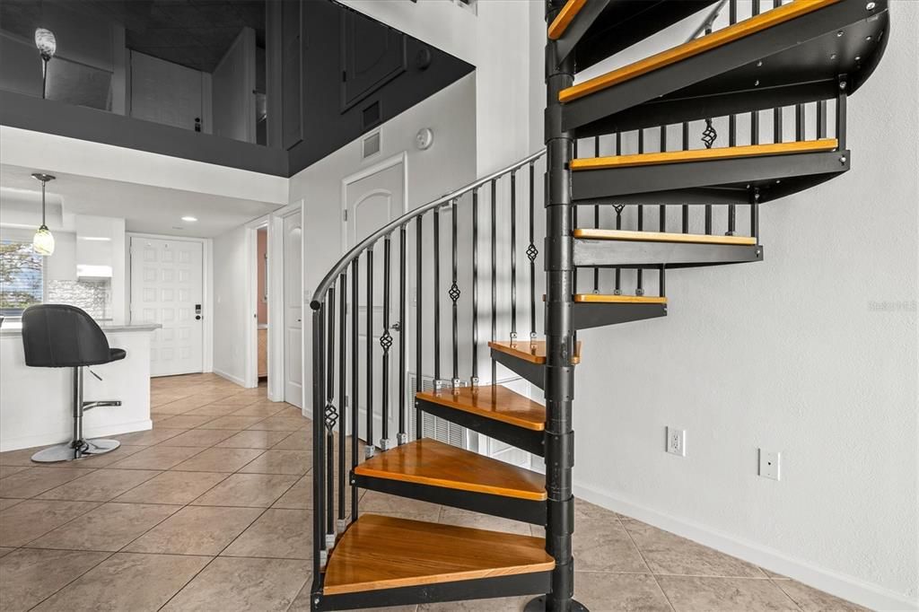 For Sale: $599,000 (3 beds, 3 baths, 1988 Square Feet)
