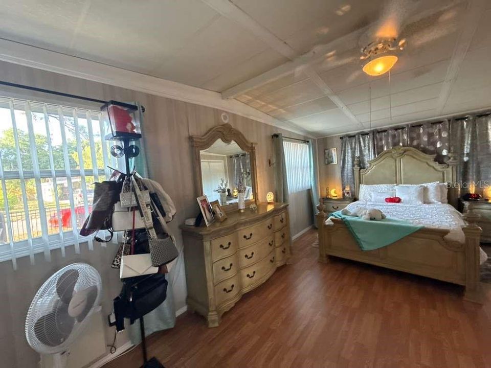 На продажу: $367,000 (2 спален, 2 ванн, 1791 Квадратных фут)