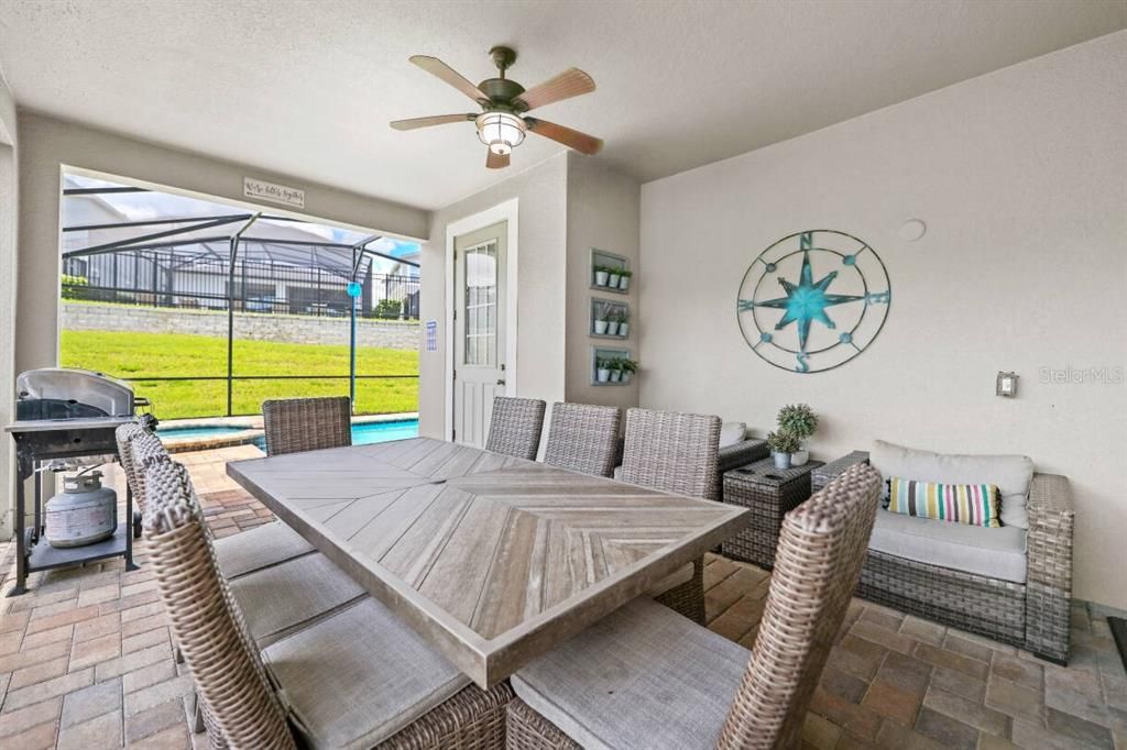 En Venta: $598,000 (5 camas, 5 baños, 3213 Pies cuadrados)