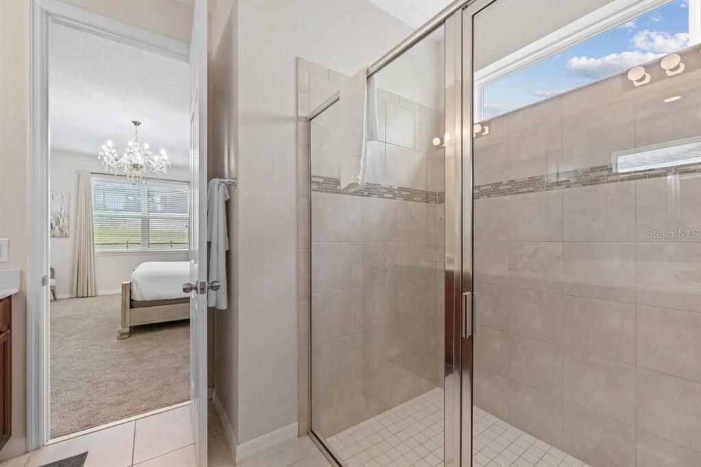 En Venta: $598,000 (5 camas, 5 baños, 3213 Pies cuadrados)