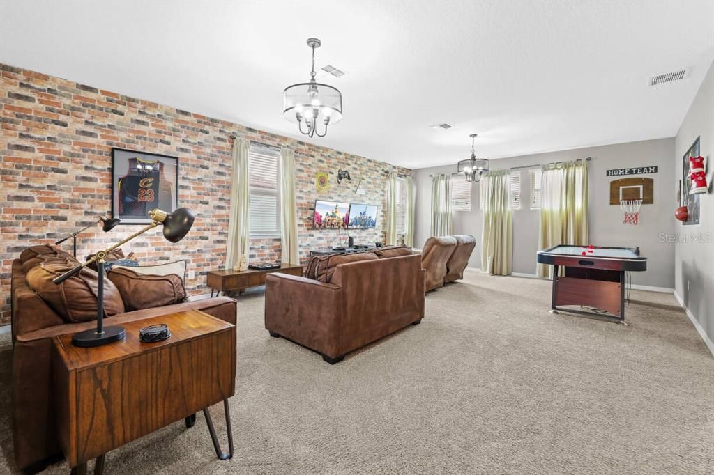 En Venta: $598,000 (5 camas, 5 baños, 3213 Pies cuadrados)