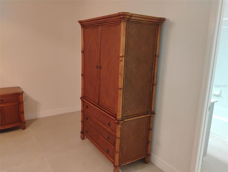 На продажу: $385,000 (3 спален, 2 ванн, 1596 Квадратных фут)