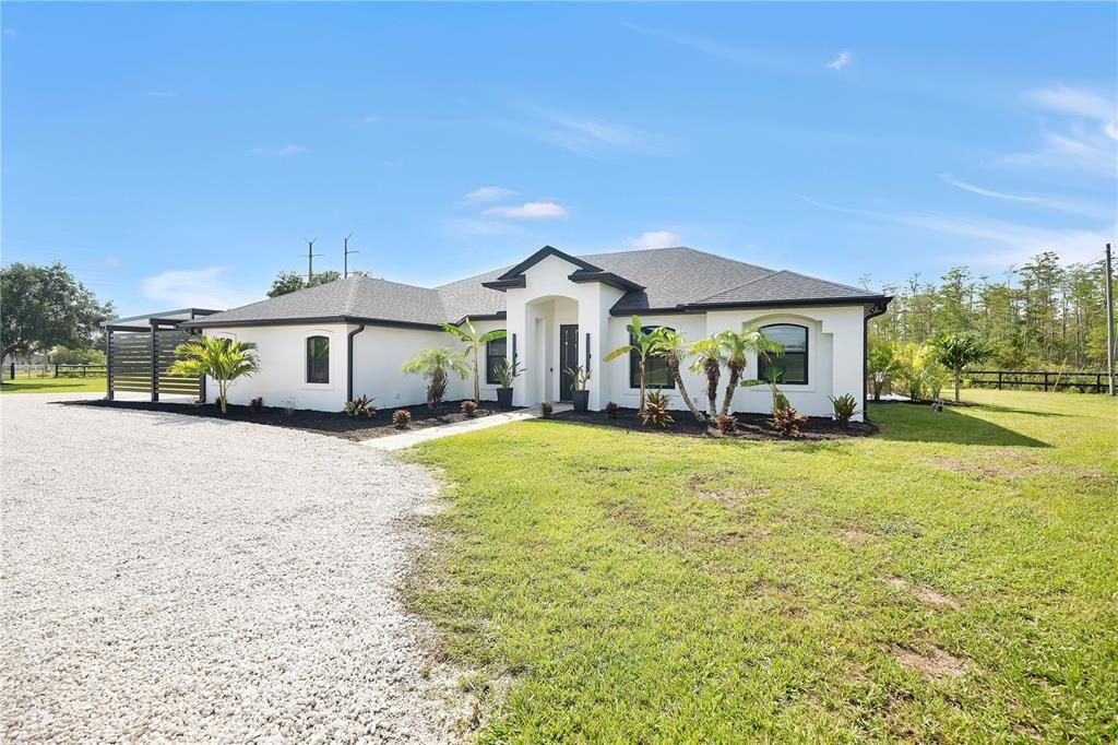 For Sale: $1,385,000 (4 beds, 2 baths, 2600 Square Feet)
