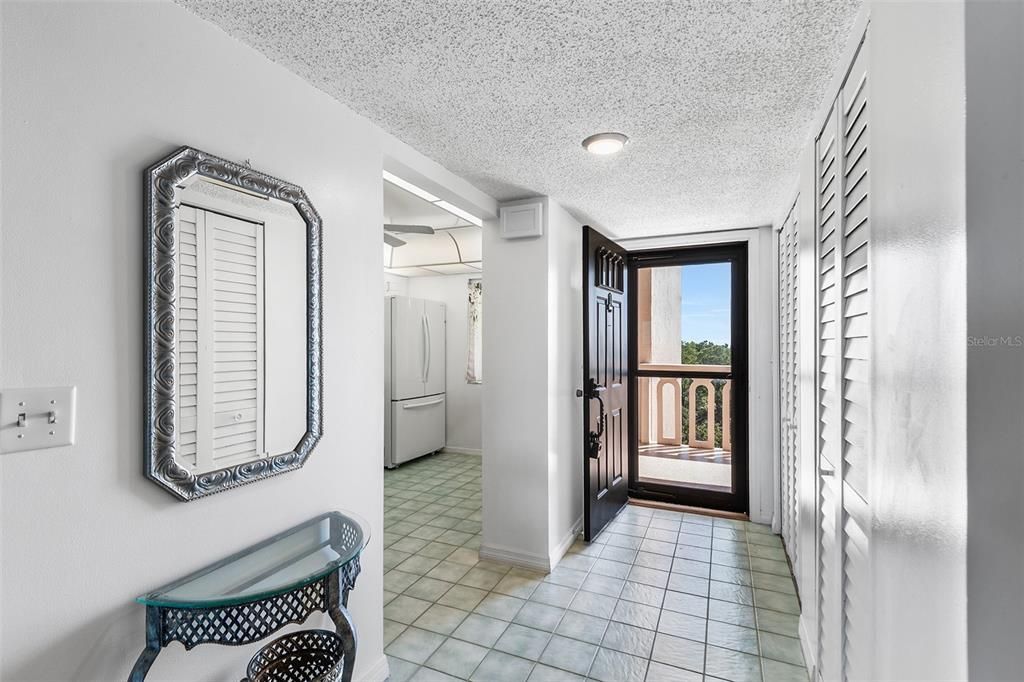 En Venta: $162,000 (2 camas, 2 baños, 1347 Pies cuadrados)