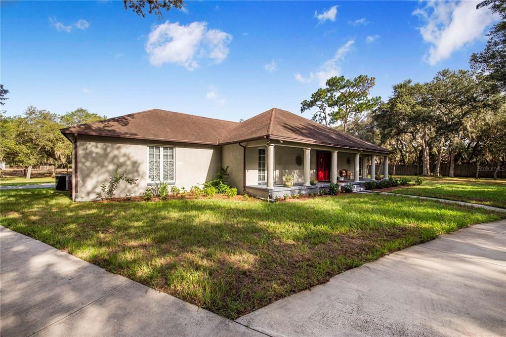 En Venta: $799,000 (3 camas, 2 baños, 2052 Pies cuadrados)
