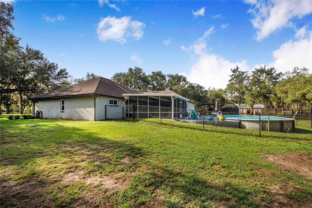 En Venta: $799,000 (3 camas, 2 baños, 2052 Pies cuadrados)
