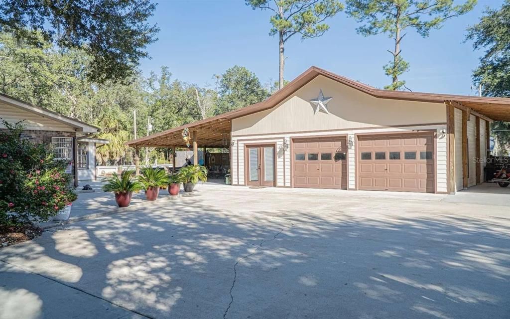 На продажу: $409,995 (3 спален, 3 ванн, 1990 Квадратных фут)