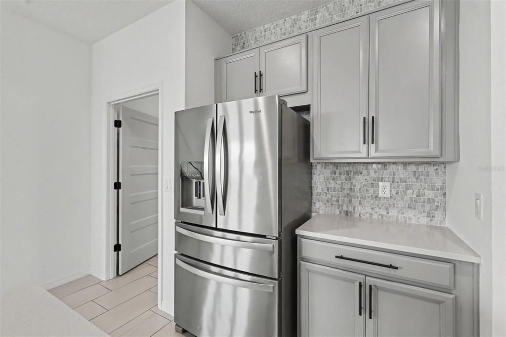 En Venta: $419,900 (4 camas, 2 baños, 2683 Pies cuadrados)