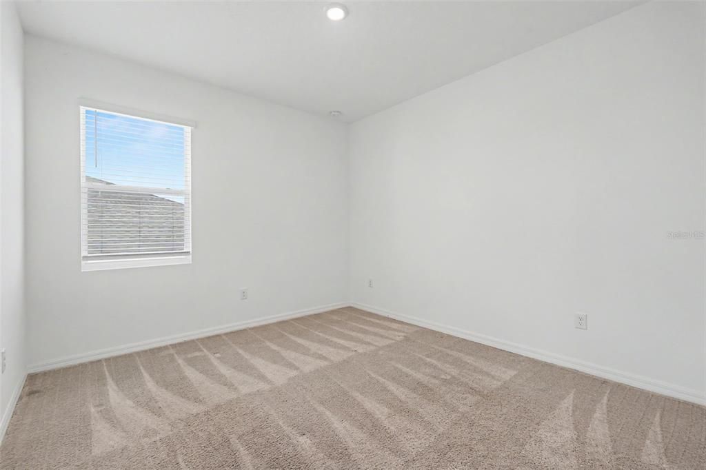 En Venta: $419,900 (4 camas, 2 baños, 2683 Pies cuadrados)