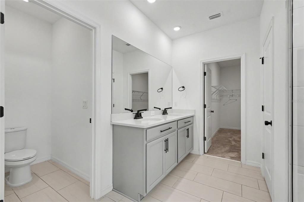 En Venta: $419,900 (4 camas, 2 baños, 2683 Pies cuadrados)