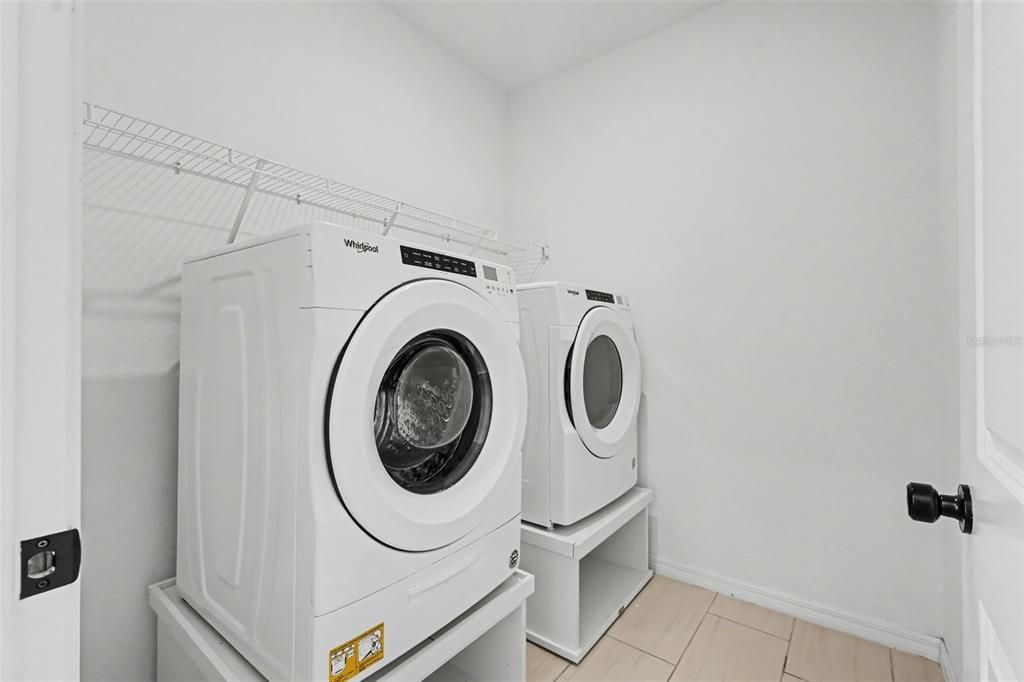 En Venta: $419,900 (4 camas, 2 baños, 2683 Pies cuadrados)