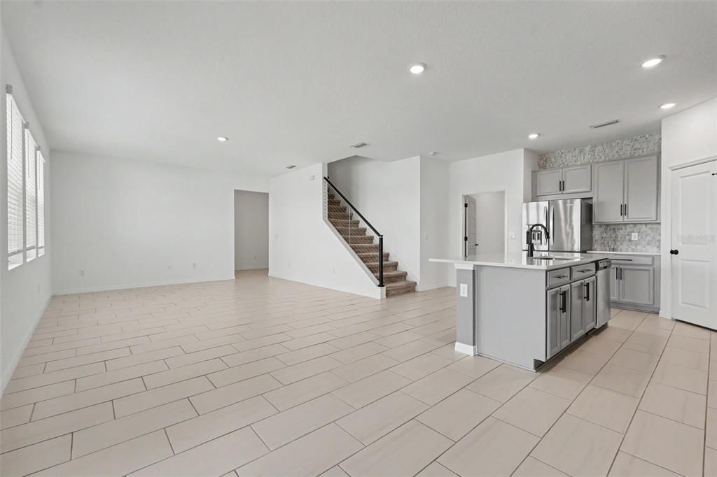 En Venta: $419,900 (4 camas, 2 baños, 2683 Pies cuadrados)