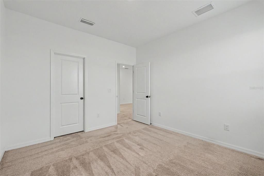 En Venta: $419,900 (4 camas, 2 baños, 2683 Pies cuadrados)