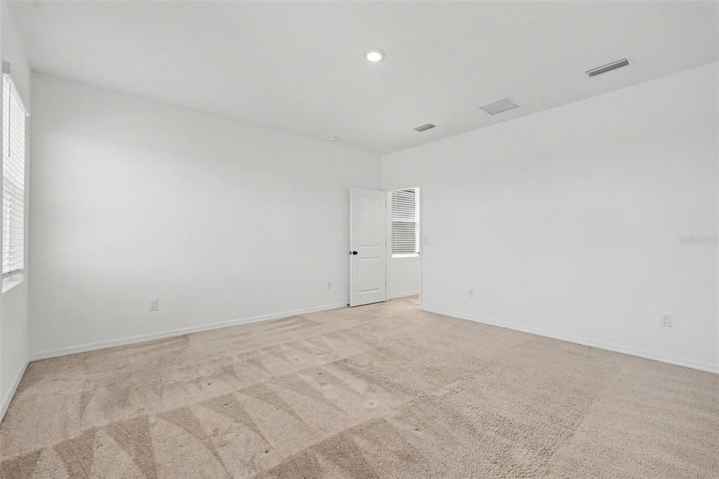 En Venta: $419,900 (4 camas, 2 baños, 2683 Pies cuadrados)