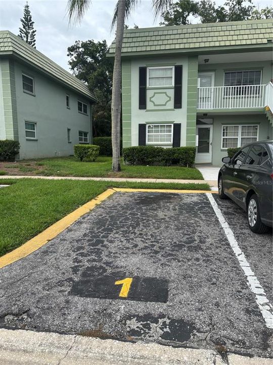 For Sale: $113,000 (2 beds, 2 baths, 932 Square Feet)