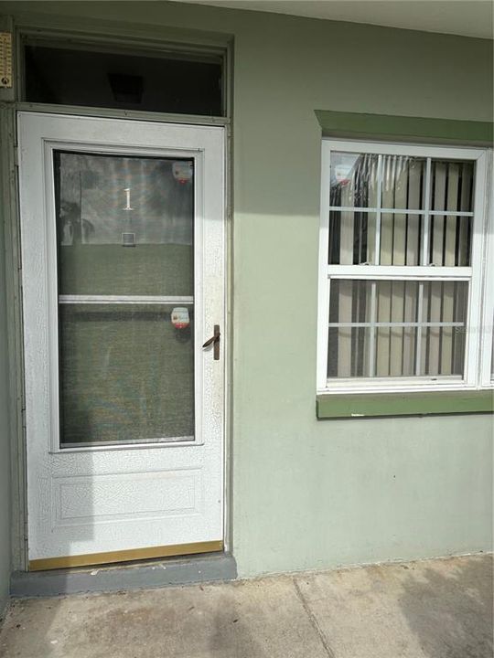For Sale: $113,000 (2 beds, 2 baths, 932 Square Feet)