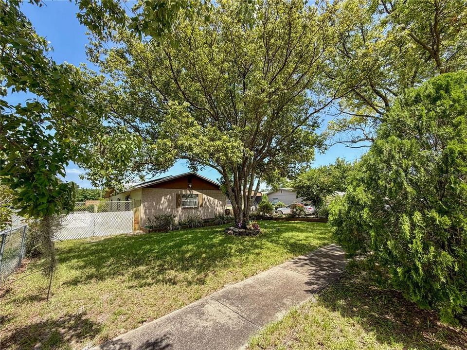 En Venta: $385,000 (3 camas, 2 baños, 1662 Pies cuadrados)