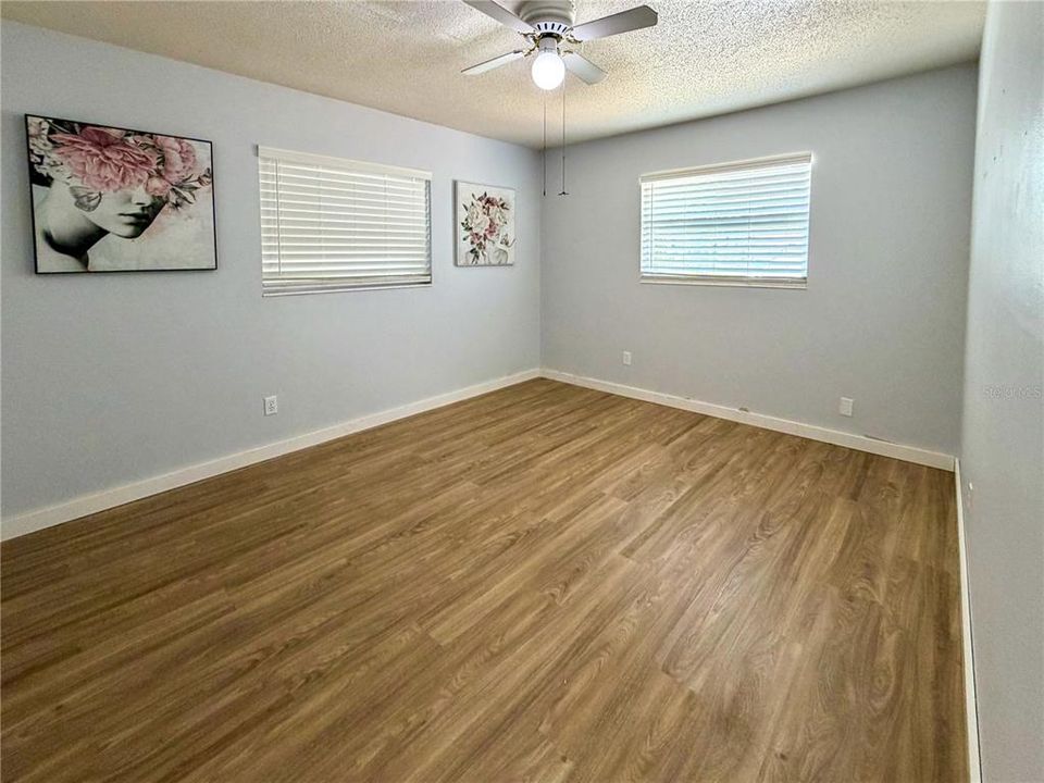 En Venta: $385,000 (3 camas, 2 baños, 1662 Pies cuadrados)