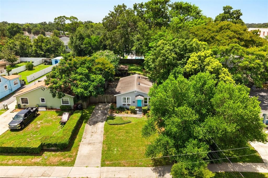 For Sale: $349,900 (2 beds, 1 baths, 805 Square Feet)