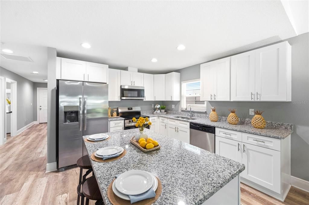 For Sale: $350,000 (3 beds, 2 baths, 1296 Square Feet)