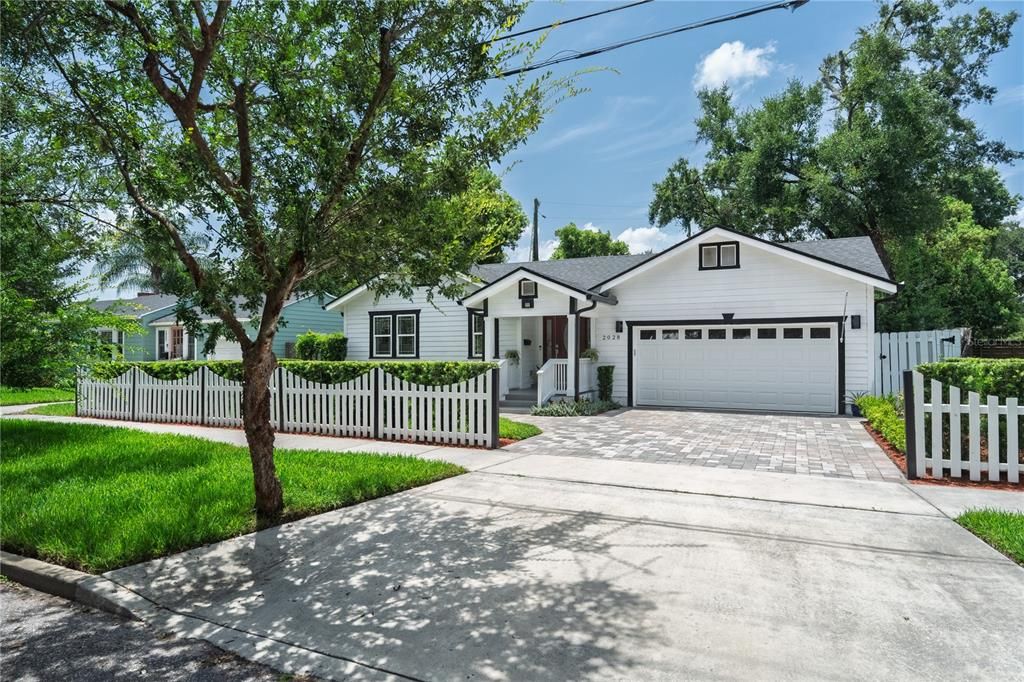 En Venta: $888,000 (4 camas, 3 baños, 2166 Pies cuadrados)