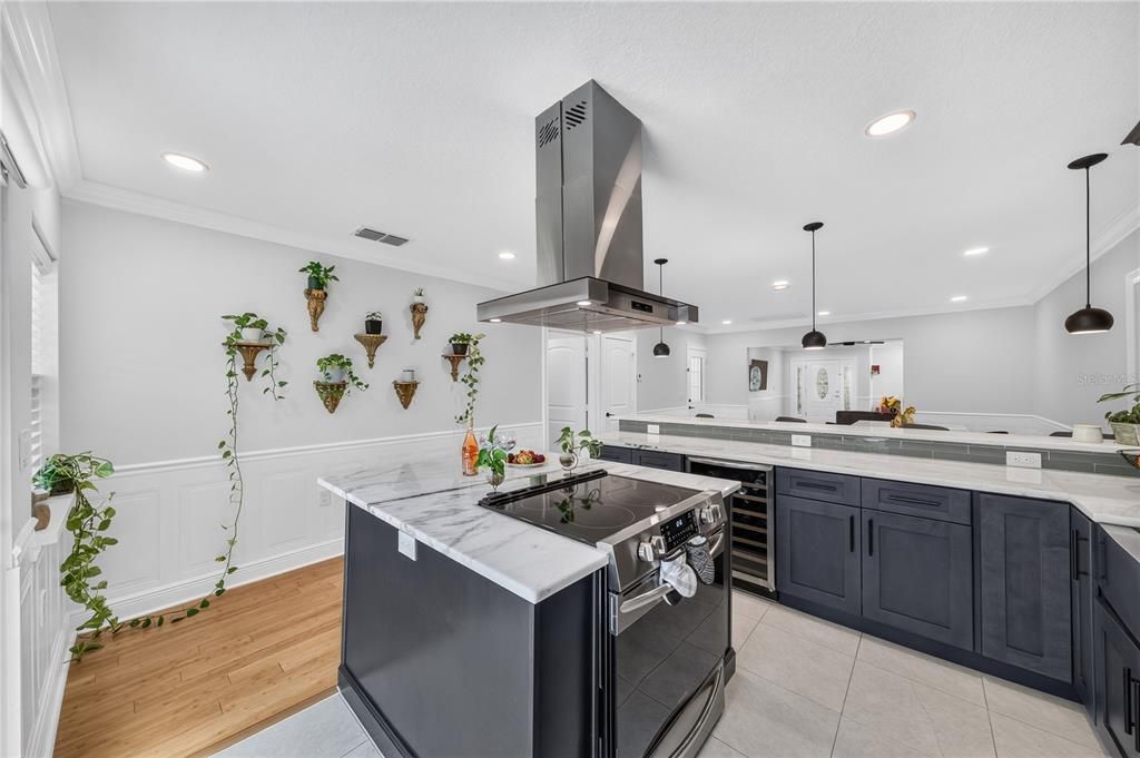 En Venta: $888,000 (4 camas, 3 baños, 2166 Pies cuadrados)