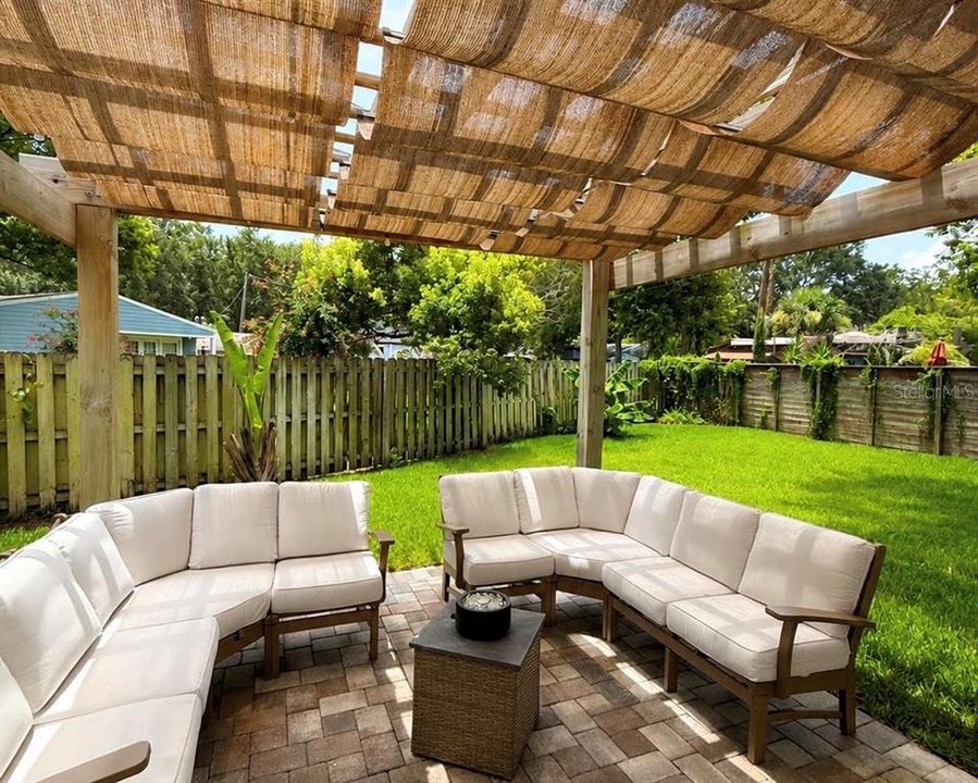 En Venta: $888,000 (4 camas, 3 baños, 2166 Pies cuadrados)