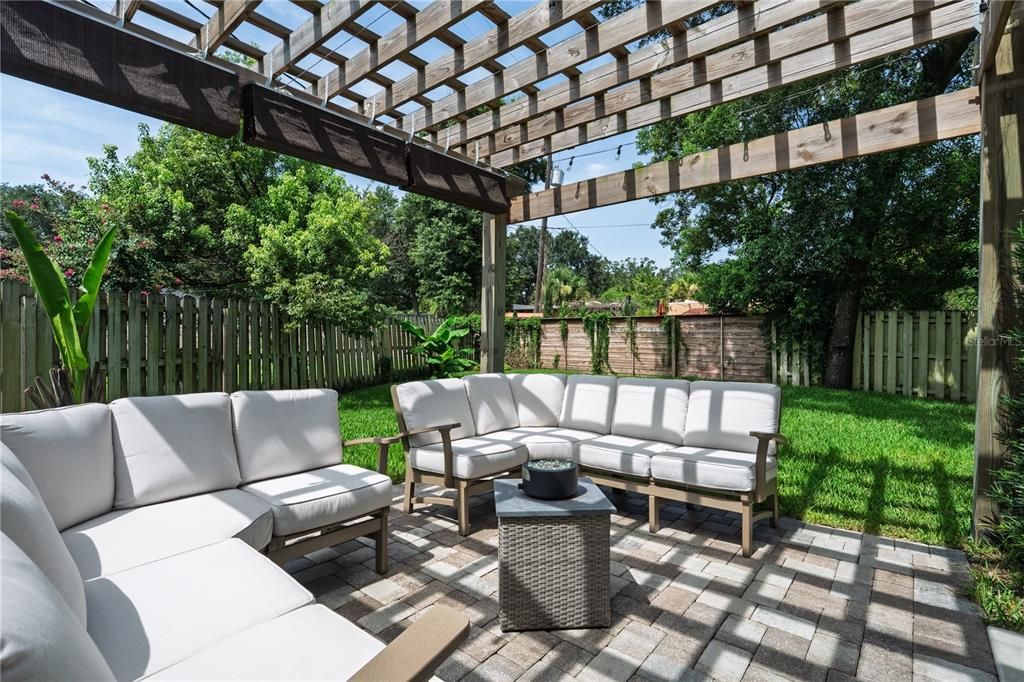 En Venta: $888,000 (4 camas, 3 baños, 2166 Pies cuadrados)