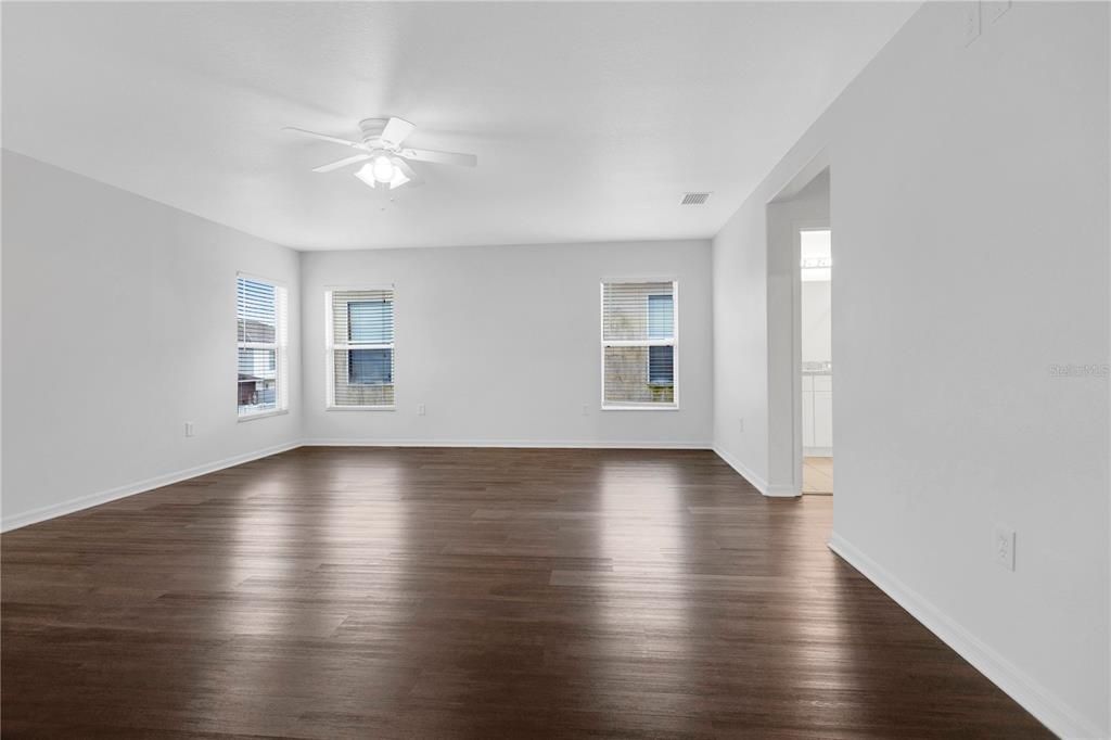 For Sale: $479,900 (4 beds, 3 baths, 3420 Square Feet)