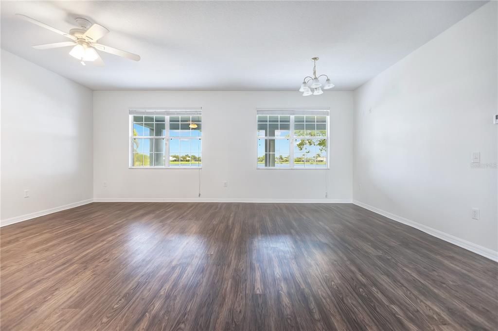 For Sale: $534,900 (4 beds, 2 baths, 3653 Square Feet)