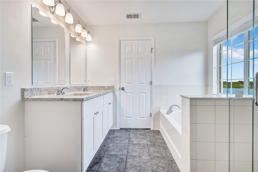 For Sale: $534,900 (4 beds, 2 baths, 3653 Square Feet)