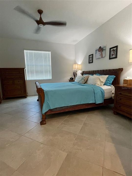 For Sale: $520,000 (3 beds, 3 baths, 2214 Square Feet)