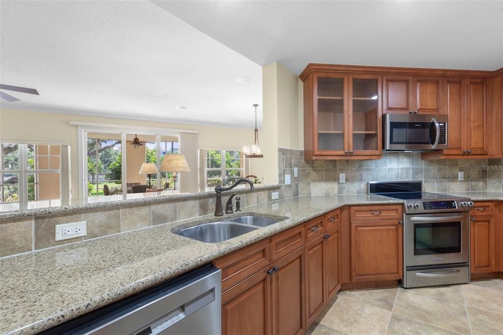 For Sale: $495,000 (3 beds, 2 baths, 2008 Square Feet)